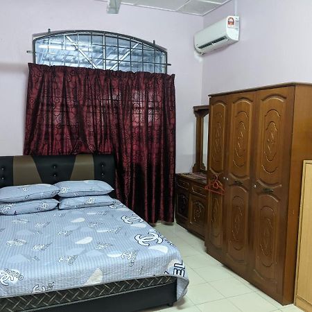 Aryani Homestay Kampong Kelemak ภายนอก รูปภาพ