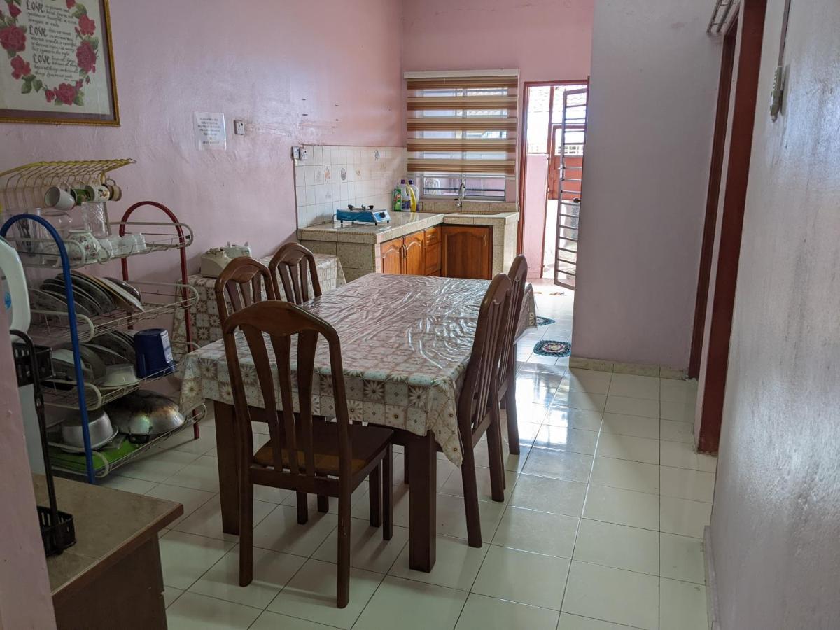 Aryani Homestay Kampong Kelemak ห้อง รูปภาพ