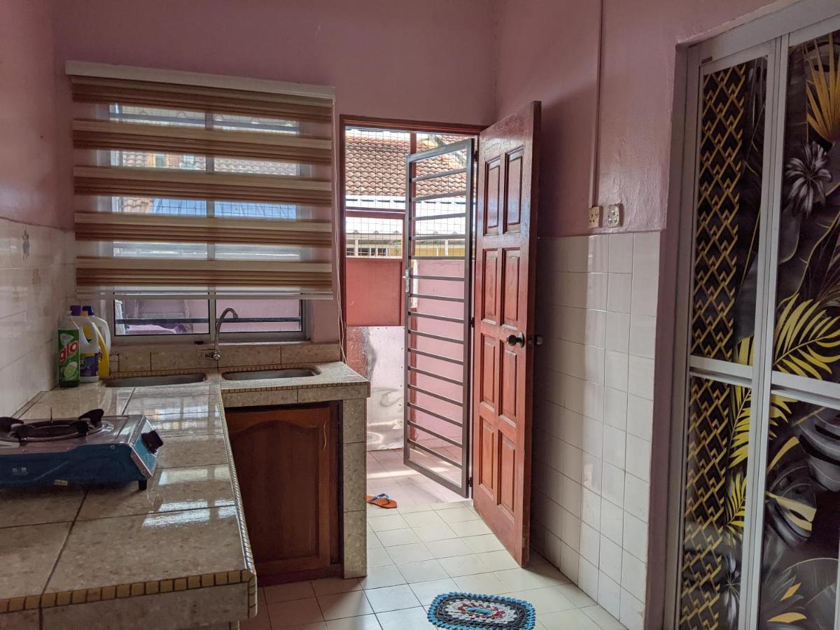Aryani Homestay Kampong Kelemak ห้อง รูปภาพ